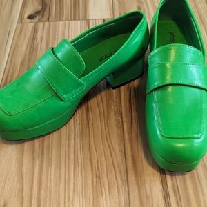 Jeffrey Campbell Student Loafer Bright Green Size 7.5